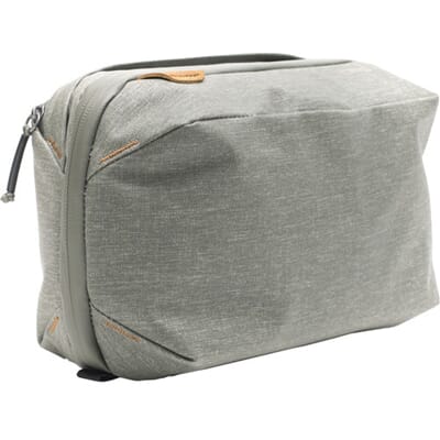 818373021030 Peak Design Travel Wash Pouch (Sage)_1_1.jpg