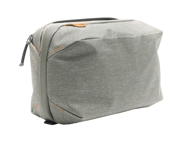 818373021030 Peak Design Travel Wash Pouch (Sage)_1_1.jpg