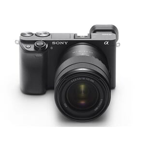 Sony A6400 + 18-135mm f/3,5-5,6 OSS