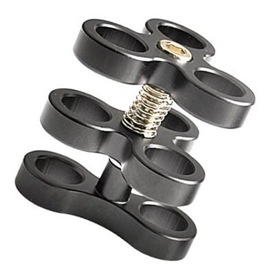 2020000265 OrcaTorch_Orcatorch_koblingsklemme_3_til_vid_1_1.jpg