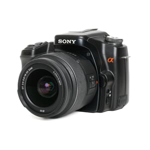 Brukt Sony A100 + DT 18-55 f/3,5-5,6